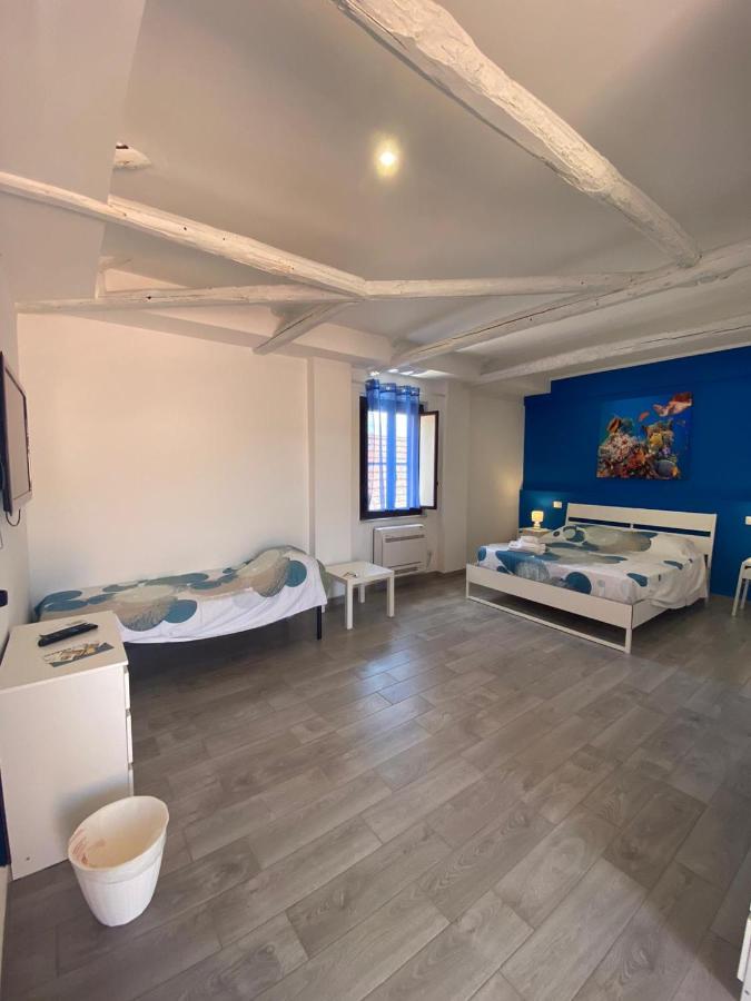 Bed and Breakfast La Conchiglia 2.0 Соверато-Марина Экстерьер фото